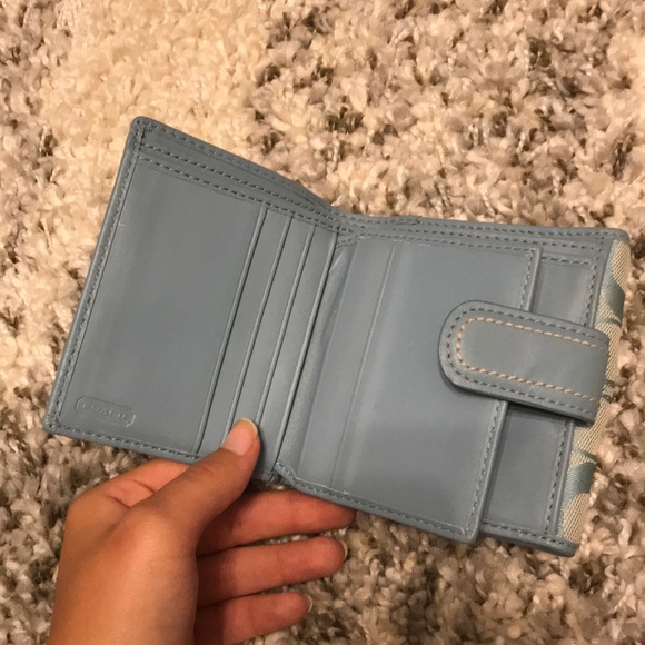 Coach Wallet - Picture 3 of 4